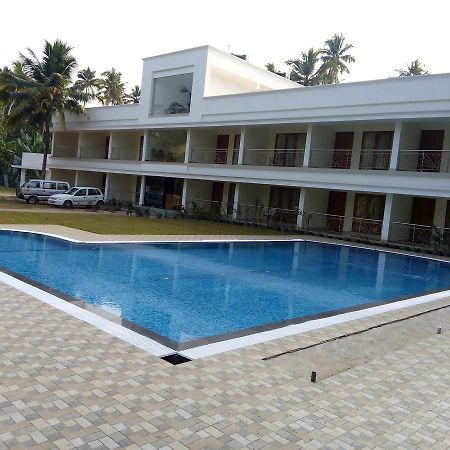Travancore Island Resort Thiruvananthapuram Exterior foto